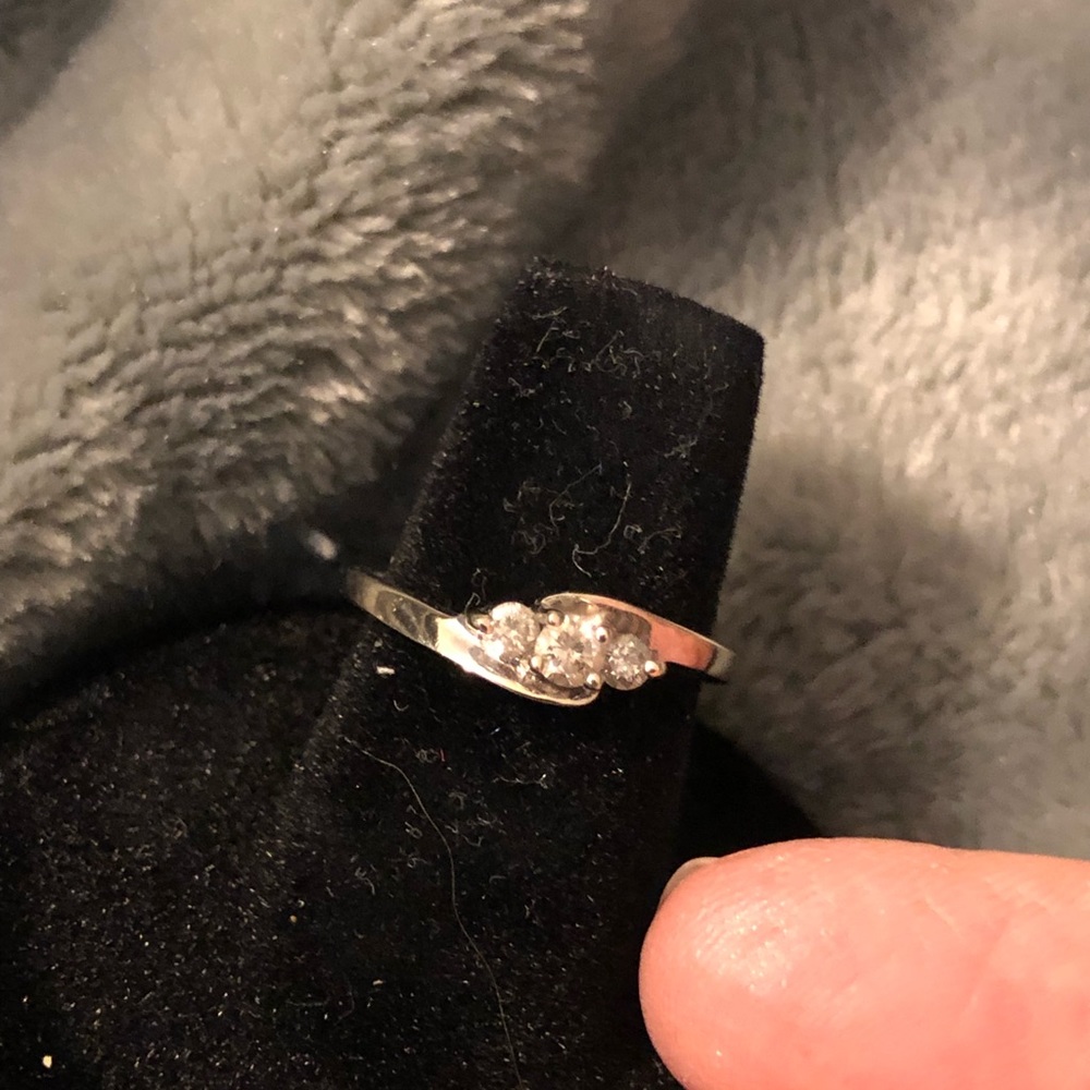 Past,Present,Future diamond ring
